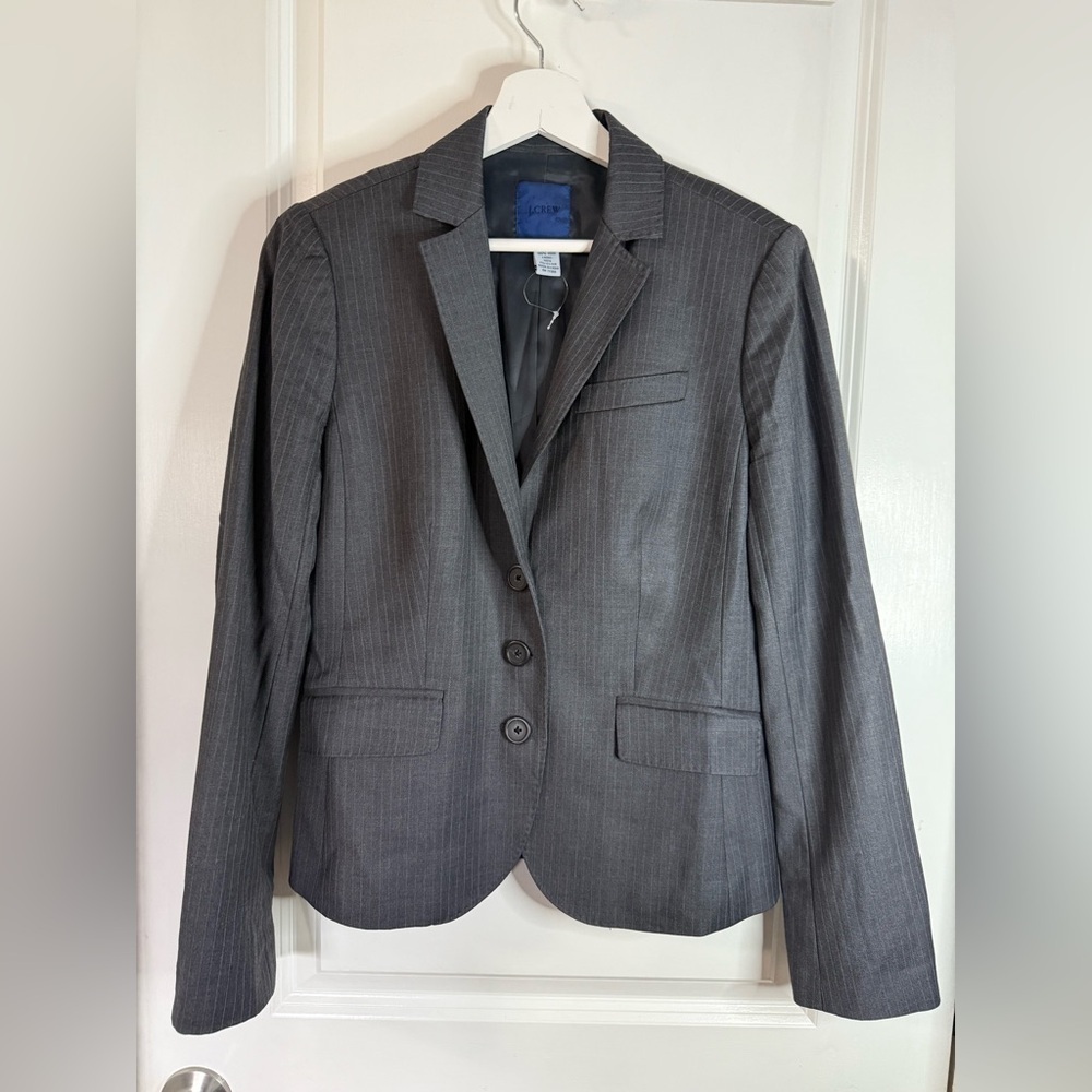 J. Crew Women’s 120s Dark Gray Pinstripe 100% Wool Blazer (Small Defect) Size 8